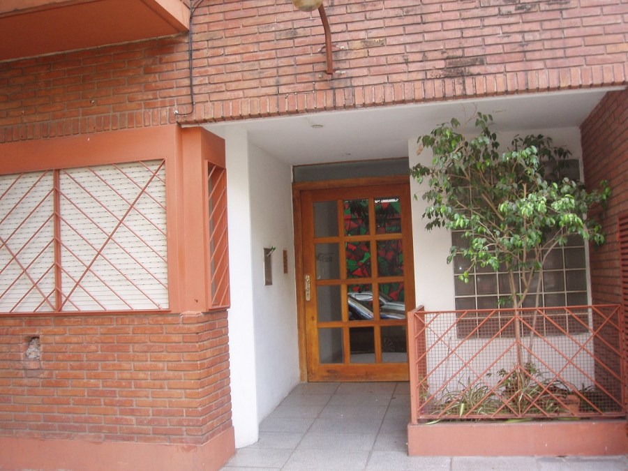 Palestina 914 Entrada